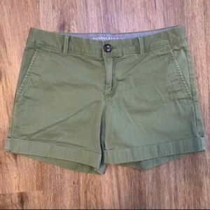 Banana Republic City Chino Cuffed Shorts Green Neutral Women's 10 Casual Basic